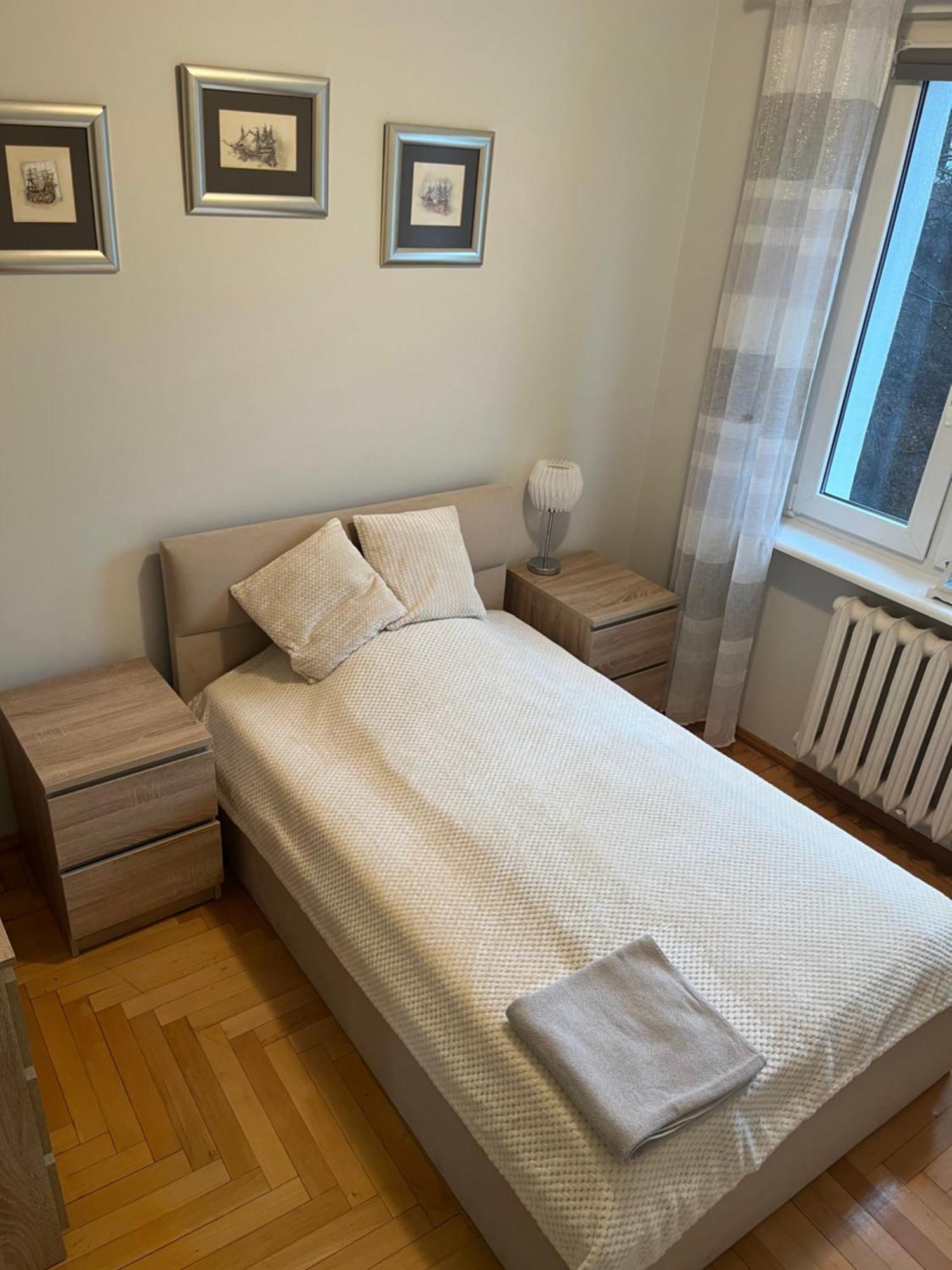 Elizabeth Apartment *